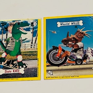Wacko-Saurs Dinosaurier Trading Cards Sticker Skate Kate Wheelin Willie 1987 vtg