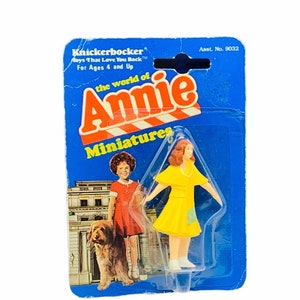 LITTLE ORPHAN ANNIE world miniature toy doll action figure 1982 knickerbocker tribune vtg sealed moc collectible Grace Ann Reinking BC3
