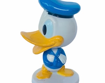 WALT DISNEY BEELDJE vintage Japan hars sculptuur figuur Disneyland Park cadeau ware Donald Duck kerst decor bobblehead nodder bobbel