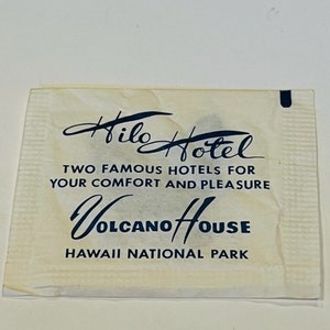 CH pacchetto di zucchero Hawaii tiki lotto segno carta ephemera pubblicità vtg memorabilia 1960s isola hula C e H Hilo Hotel Volcano House