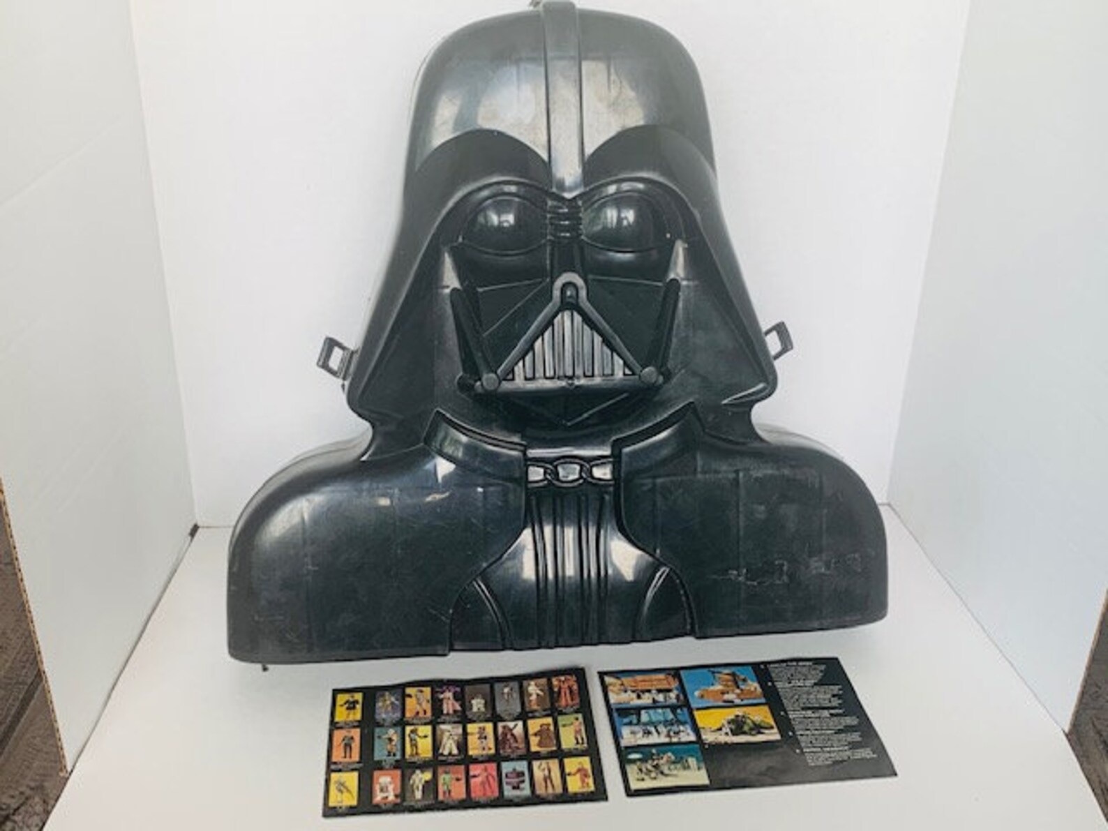 star wars action figures darth vader case