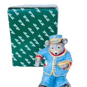 1993 FITZ UND FLOYD vintage Weihnachtsferien Weiler Figur Statue Skulptur Porzellan Nib Box verzauberten Wald Dirigentenzug Grizzly