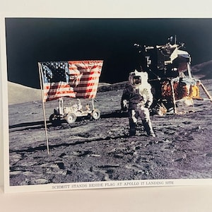 Official Nasa photo Apollo 17 space astronaut Eva Moon Jack Schmitt USA Flag BC5