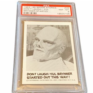 Horror Universal Monsters Trading Card Vintage 1963 Leaf Spook Stories Graded PSA 8 Don't Laugh Yul Brynner begon zo #39 zombie