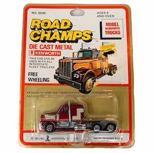DIECAST VINTAGE CAR toy original collectible factory sealed moc truck vtg die cast Classic Road Champs machines Kenworth free wheeling BM1