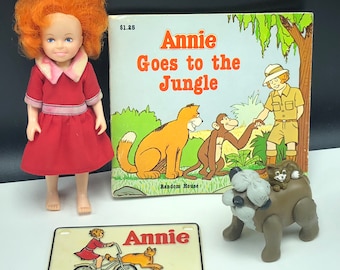 LITTLE ORPHAN ANNIE vintage toy doll action figure mixed lot Sandy the puppy dog book Goes Jungle mini license plate knickerbocker 1982 BMC3