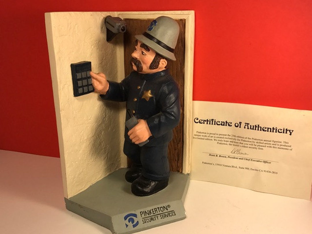VINTAGE PINKERTON STATUE Police Ceollectible With Coa Security Services