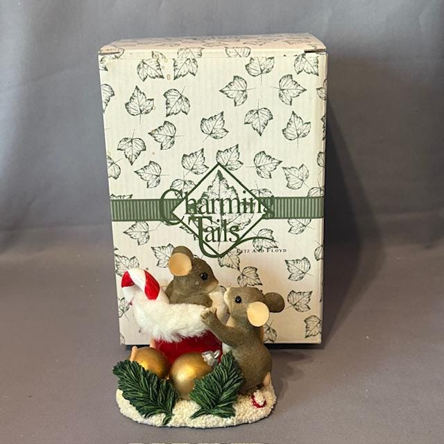 Vintage Charming Tails Figurine Fitz Floyd Christmas Mouse Stocking Stuffers Box