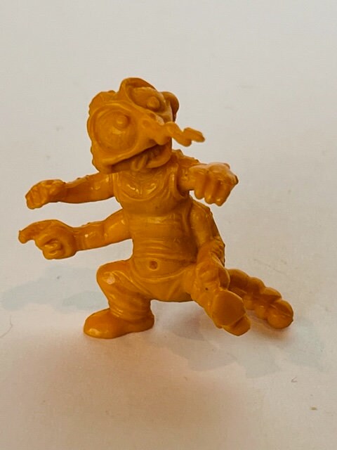 Playmates タートルズ TMNT WINGNUT&amp;SCREWLOOSE Playmates TMNT Teenage Mutant Ninja Turtles 2022 Classic 5