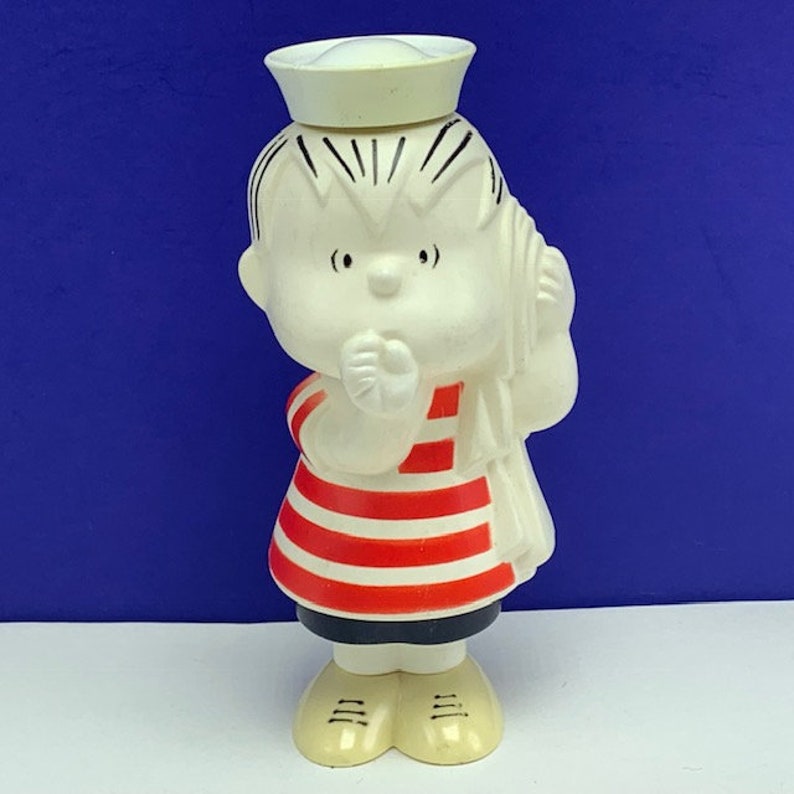 united feature syndicate charlie brown doll