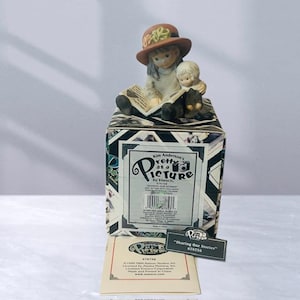 Kim Anderson Pretty As Picture Figurine box Porcelain Sharing Our Stories doll