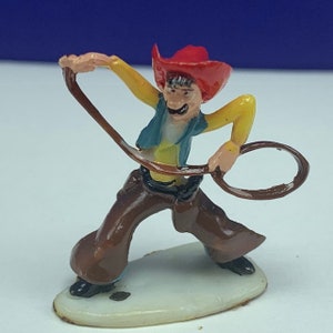 LOUIS MARX DISNEYKIN vintage toy plastic figure walt disney vtg figurine mickey mouse tv scene original Pecos Bill cowboy rope rodeo western