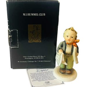 Goebel Hummel Figurine Germany box nib coa vtg Newsboy Club Newspaper antique