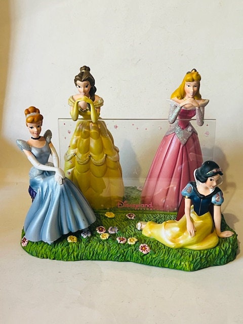 Disney Picture Frame 6X4 Princess Figurine Cinderella Snow White