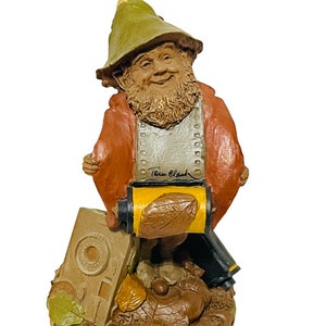 Tom Clark Gnome Figurine vtg sculpture SIGNED elf Cairn Flash Camera Film dwarf