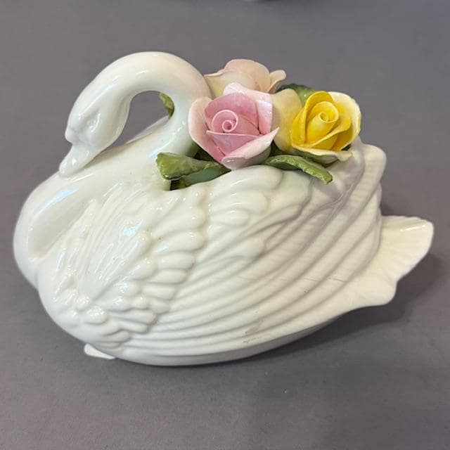Bone China Swan - Etsy Canada