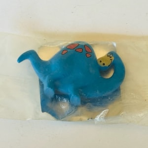 Flintstones Dino sealed toy figure BLUE original color Cereal Prize dinosaur vtg
