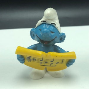 VINTAGE SMURFS TOY retro pop culture action figure collectible miniature rubber West Germany Bully Peyo music sheet musical choir chorus