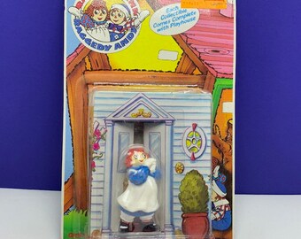 RAGGEDY ANN ANDY vintage action figure toy doll playhouse moc factory sealed tara macmillan inc collectible toys r us tag front porch BM4