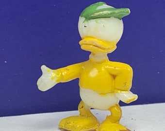 LOUIS MARX DISNEYKIN vintage toy plastic figure walt disney vtg figurine mickey mouse tv scene original Donald duck Daisy huey dewey louie 3