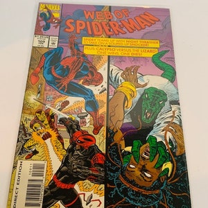 Puede incluir: Una portada de cómic con Spider-Man en un traje rojo y azul, luchando contra una criatura verde parecida a un lagarto. El texto de la portada dice "Web of Spider-Man" y "¡Spidey se une a Night Thrasher para enfrentarse a un Shocker mejorado! ¡Además, Calypso contra el Lagarto! ¡Uno gana, el otro muere!"