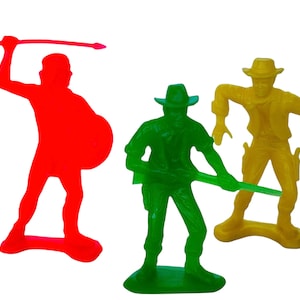 Cowboys and Native lot vtg western toys red yellow green plastic 1960s marx US19
