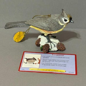 Vintage Danbury Mint Songbird Christmas Ornament Bird Figurine Titmouse COA pine