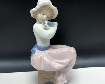 VINTAGE LLADRO NAO Spain Spanish porcelain retired limited edition figurine statue sculpture Daisa 01049 valencia big hug girl dog chair