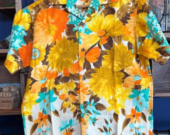 Vintage 1960s Cotton Hawaiian Shirt by Hawaiian Togs, made in Hawaii