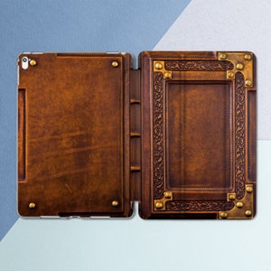 Vintage Book Print Brown Leather Print iPad 8th Gen Case iPad 11 Case ...