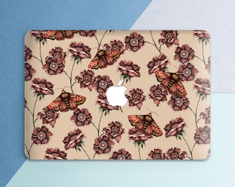 Dark aesthetic Macbook case insect Macbook case moth Vintage floral Macbook hard case Victorian wildflowers Flowers Pro 16 Pro 14 Air 13 A15
