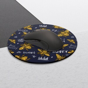 Bee Mouse pad Cute Mouse pad Round Mousepad Insect Mouse pad Honey Mouse pad Square Mouse pad Office Decor Girl Office Gift Women Mouse mat bild 3