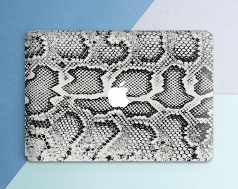 Snake skin print Macbook case gray black art Serpent Fashion Macbook case trendy Crocodile  Pro 14 M5 Pro 16 2025 Air 15 Air 13 Pro 13 M2