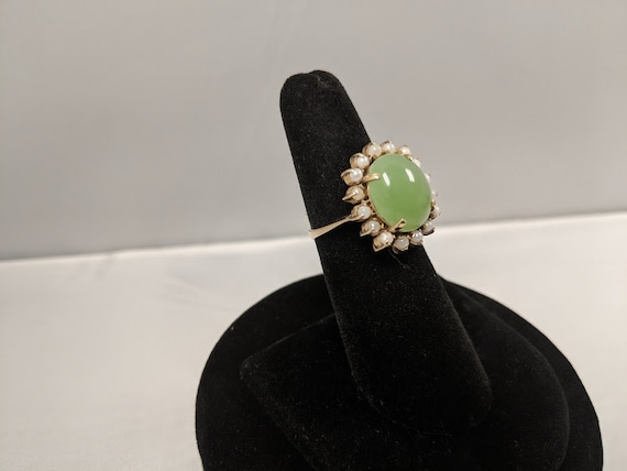 Vintage 14Kt. Gold and Jade Pearl Ring - image 2