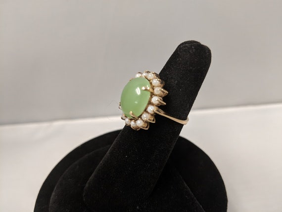 Vintage 14Kt. Gold and Jade Pearl Ring - image 3