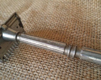 GEM Micromatic single edge razor, 1930 Vintage GEM razor, Single Edge Open Comb Gem Razor, Shaving memorabilia, 1930s razors and shavers