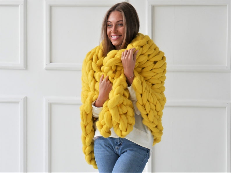 Chunky knit blanket Arm knit blanket Chunky knit throw Merino wool blanket Giant blanket Chunky blanket Knitted Personalized Christmas gift Lemon 6