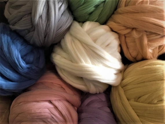 Chunky Yarn SALE 100% Merino Wool Roving for Arm Knit Bulky Giant Jumbo Yarn  Chunky Wool Yarn Chunky Knitting Christmas DIY Gift 