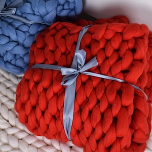 Chunky Knit Merino Wool Blanket: Giant Boho Home Decor