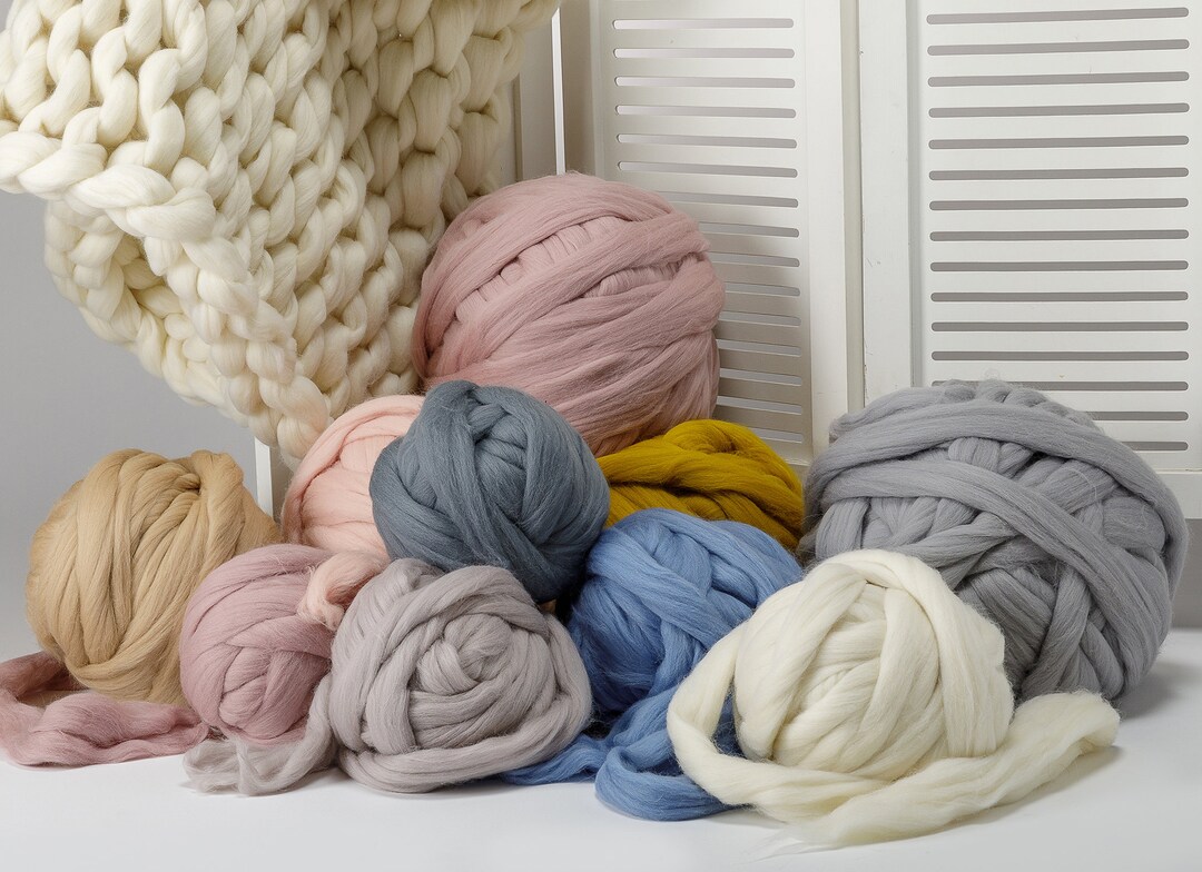 1kg Velvet Chunky Yarn Arm Knitting Washable Crochet Soft DIY Tube Giant  Yarn Weight Yarn for Macrame Projects Blanket Baskets Hats Pet Bed Light  Gray