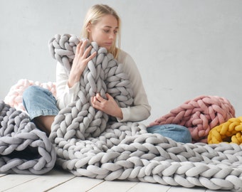 Chunky knit blanket Giant blanket Chunky blanket Boho Knitted blanket Home decor Throw blanket Arm knit Christmas gift for her SALE