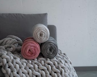 Handgemaakte grof gebreide fluwelen deken: zachte, gezellige plaid voor gehaakt thuisdecor