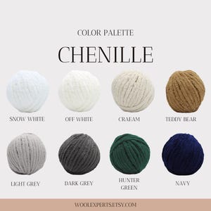 K&ouml;nnte beinhalten: Farbpalette aus Chenille-Garn in zehn Farben: Schneewei&szlig;, Wei&szlig;, Creme, Teddyb&auml;r, Hellgrau, Dunkelgrau, J&auml;gergr&uuml;n, Marine, Schwarz und Braun.