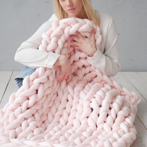 Chunky knit blanket Chunky Cotton Throw blanket Chunky blanket Boho decor Arm Knitted blanket Christmas Home decor Christmas gift for her Baby pink