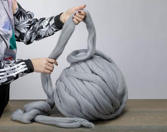 Chunky Merino Wool Yarn, Super Bulky Roving for Arm Knitting