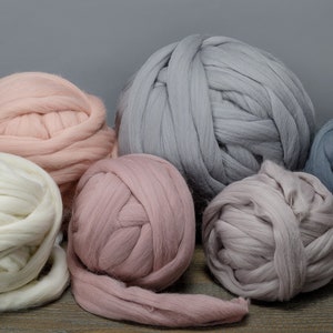 Chunky yarn, giant yarn, merino wool, super bulky, arm kntting, chunky merino wool yarn, bulky yarn, merino wool roving, super chunky yarn image 2