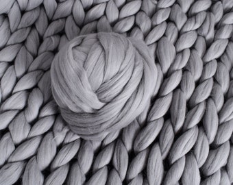 Super Chunky Merino Wool Yarn: Giant Arm Knitting Roving