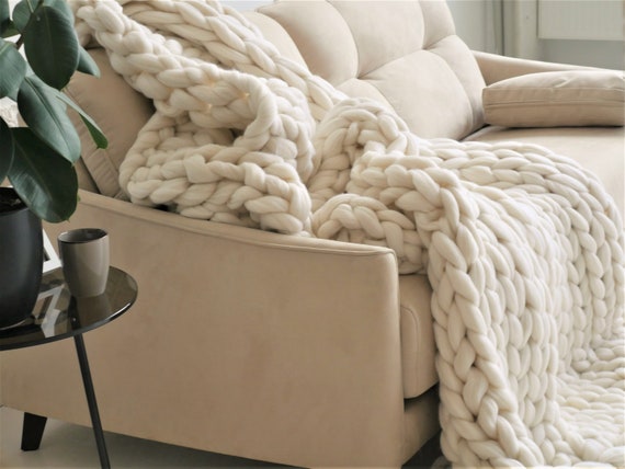 Large Chunky Knitted Thick Blanket, Yarn Woolen Throw Sofa Blanket