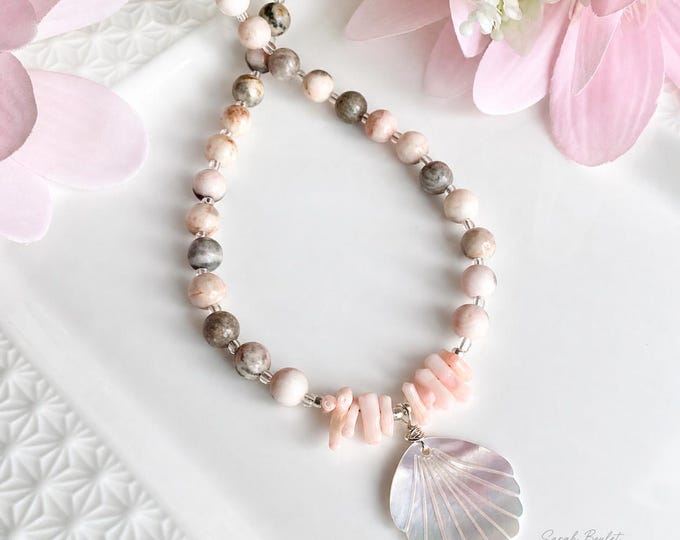 Collier en jaspe zèbre & pendentif coquillage en nacre