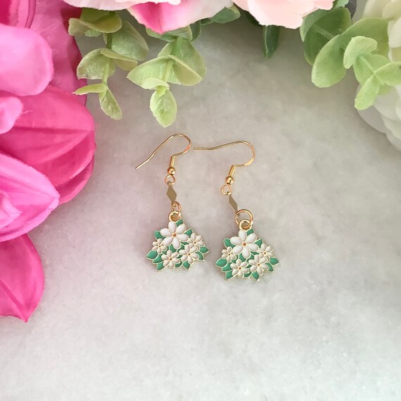 Summer earrings, daisies